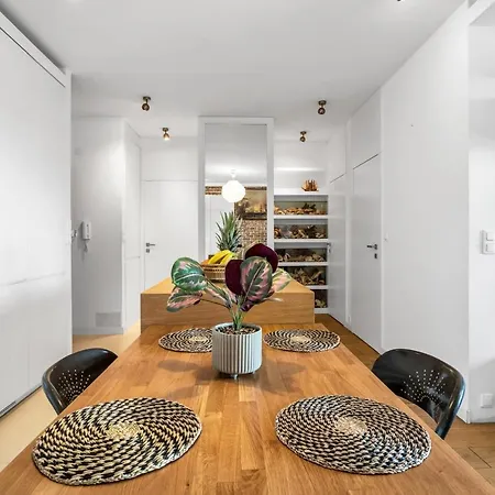 Apartman Spacious 2 Bedroom Ac Dalanowska 46 Varsó