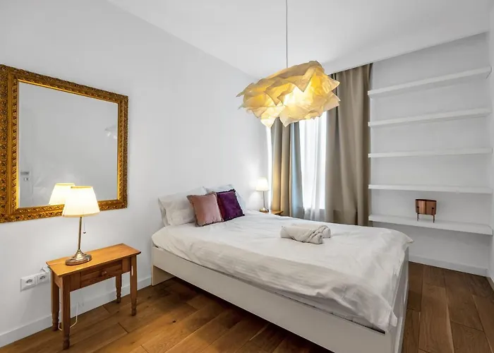 Spacious 2 Bedroom Ac Dalanowska 46 아파트 바르샤바