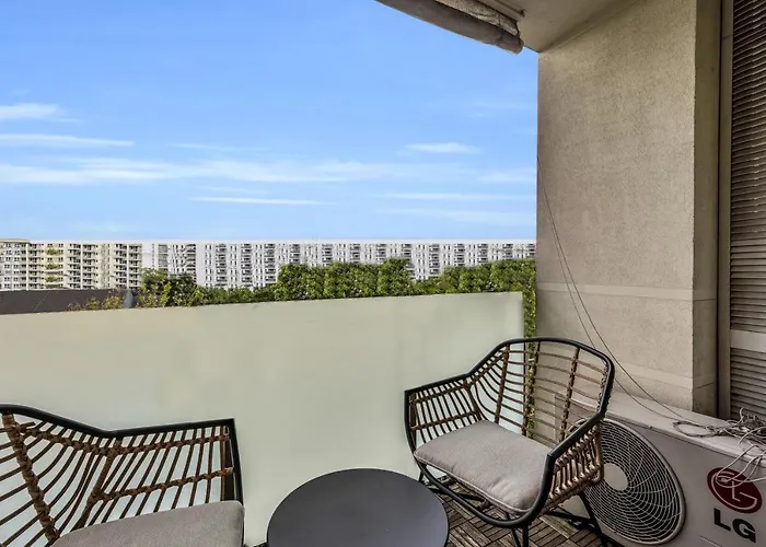 Spacious 2 Bedroom Ac Dalanowska 46 아파트