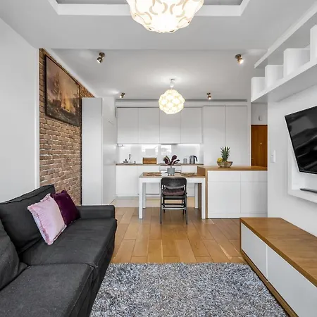 아파트 Spacious 2 Bedroom Ac Dalanowska 46