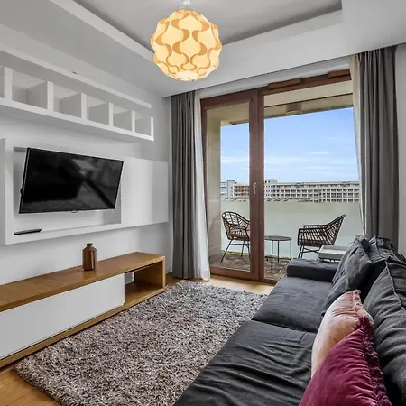 Spacious 2 Bedroom Ac Dalanowska 46 바르샤바